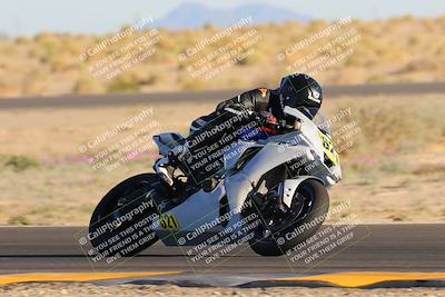 media/Oct-29-2022-CVMA (Sat) [[14c0aa3b66]]/Race 11 Amateur Supersport Open/